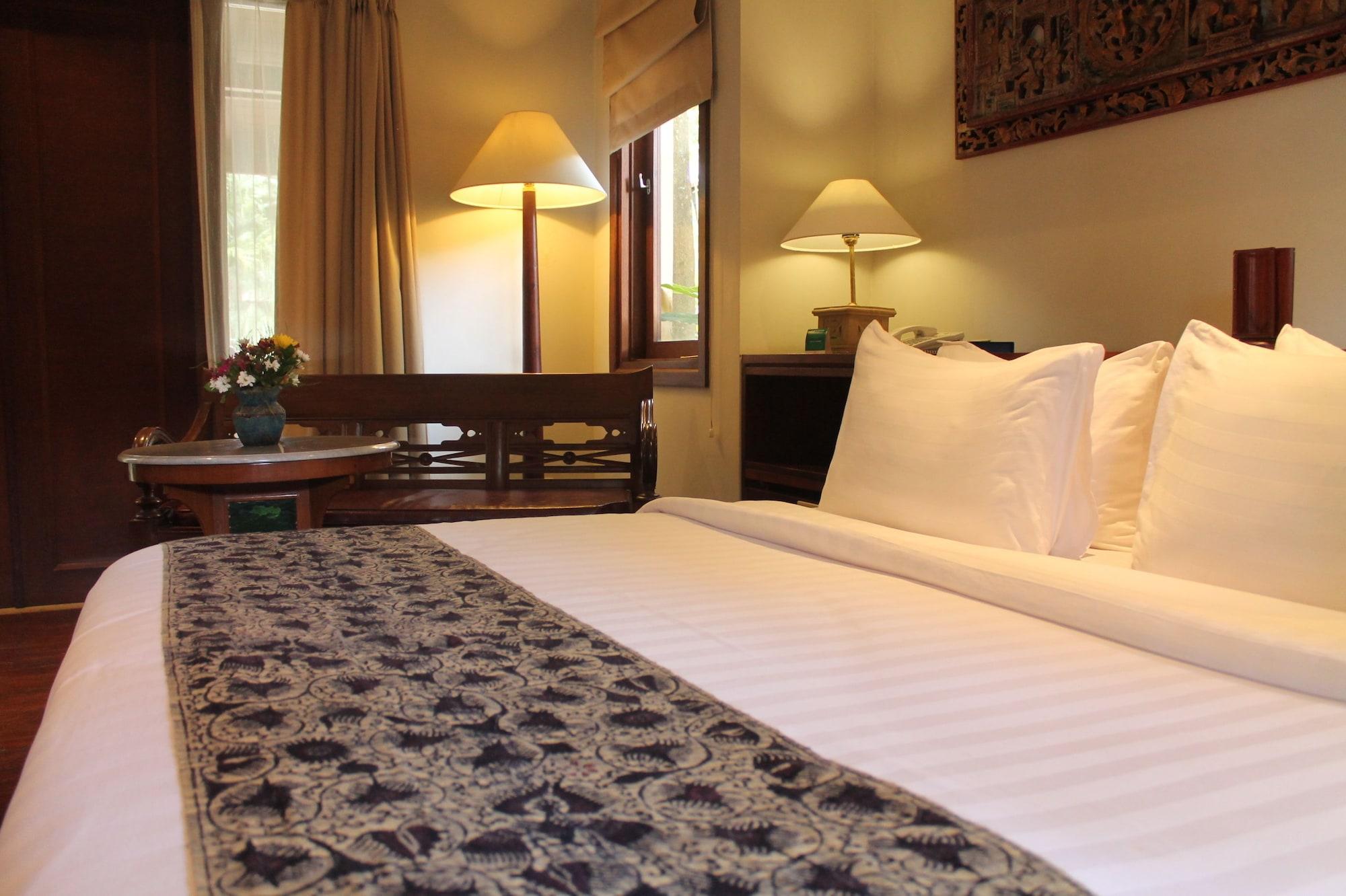 Laras Asri Resort & Spa Salatiga Exterior photo