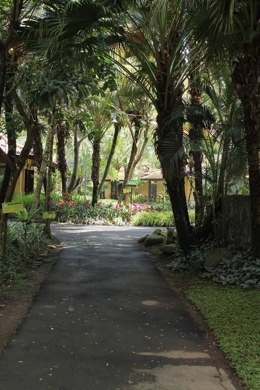 Laras Asri Resort & Spa Salatiga Exterior photo